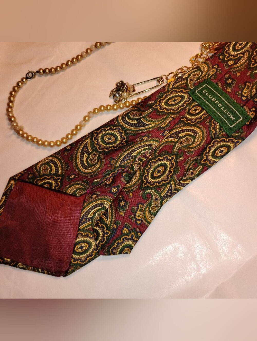 One Of A Kind Woman's Necktie. Vintage Accessories. Hand Designed. - Picture 6 of 11